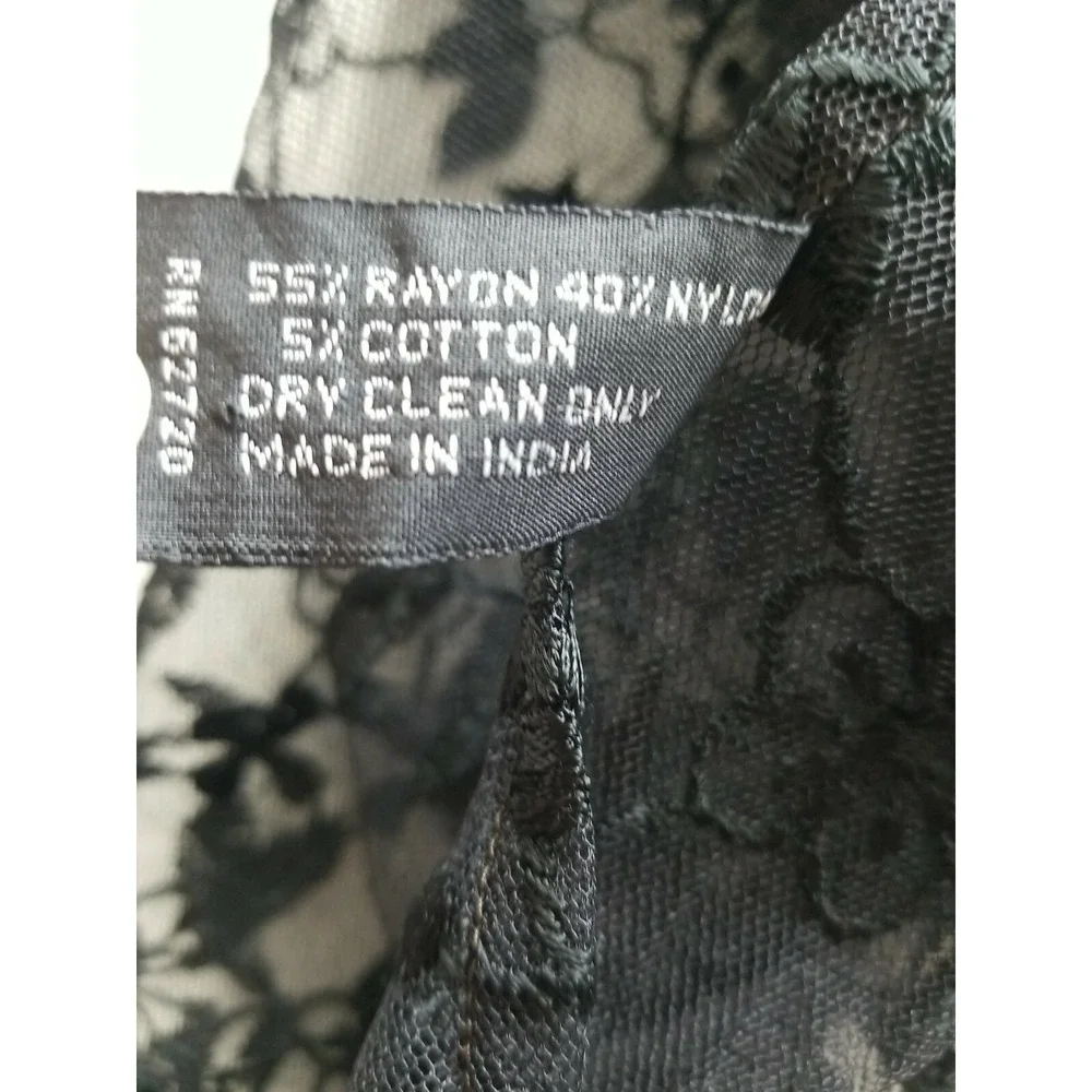 Oscar de la Renta STUDIO Women's Black Floral Lace Rectangle Scarf‎